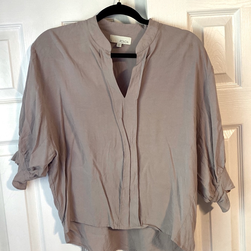 Flowy short sleeve top